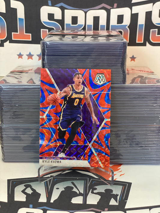 2019 Panini Mosaic (Red Reactive Prizm) Kyle Kuzma #28
