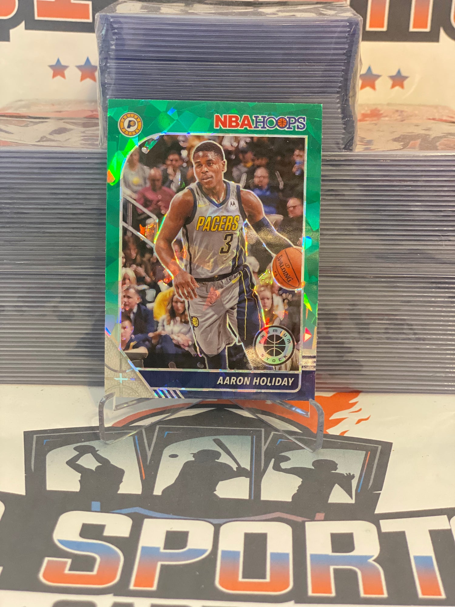 2019 Hoops Premium Stock (Green Cracked Ice Prizm) Aaron Holiday #74