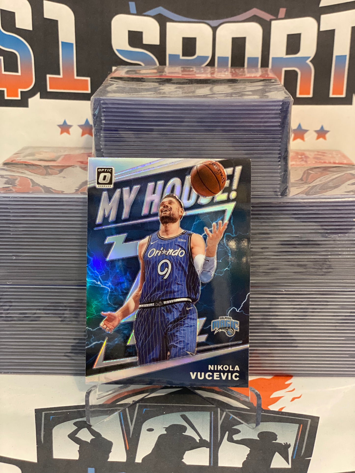 2019 Donruss Optic (Holo Prizm, My House!) Nikola Vucevic #8