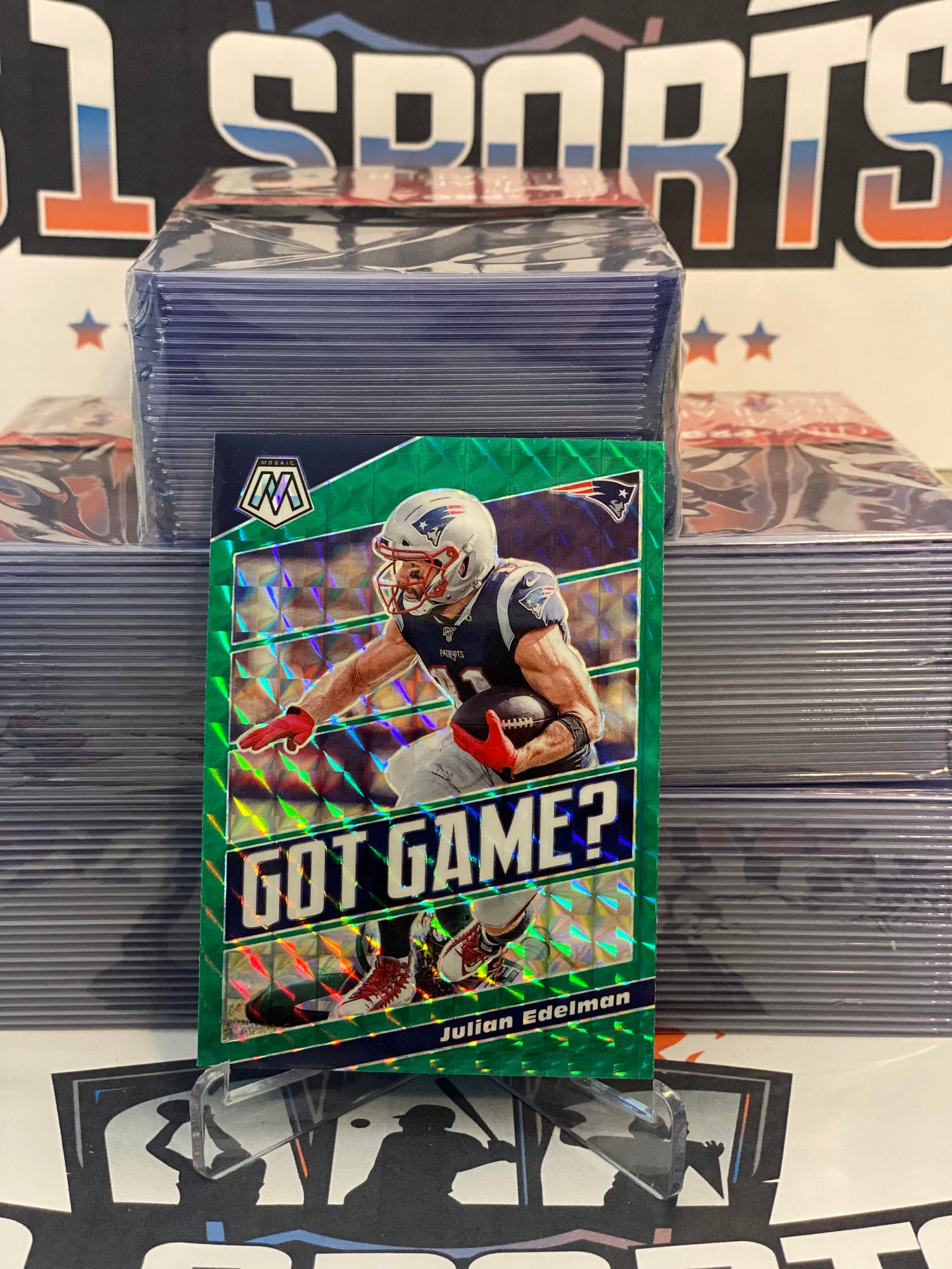 2020 Panini Mosaic (Got Game?; Green Prizm) Julian Edelman #GG11