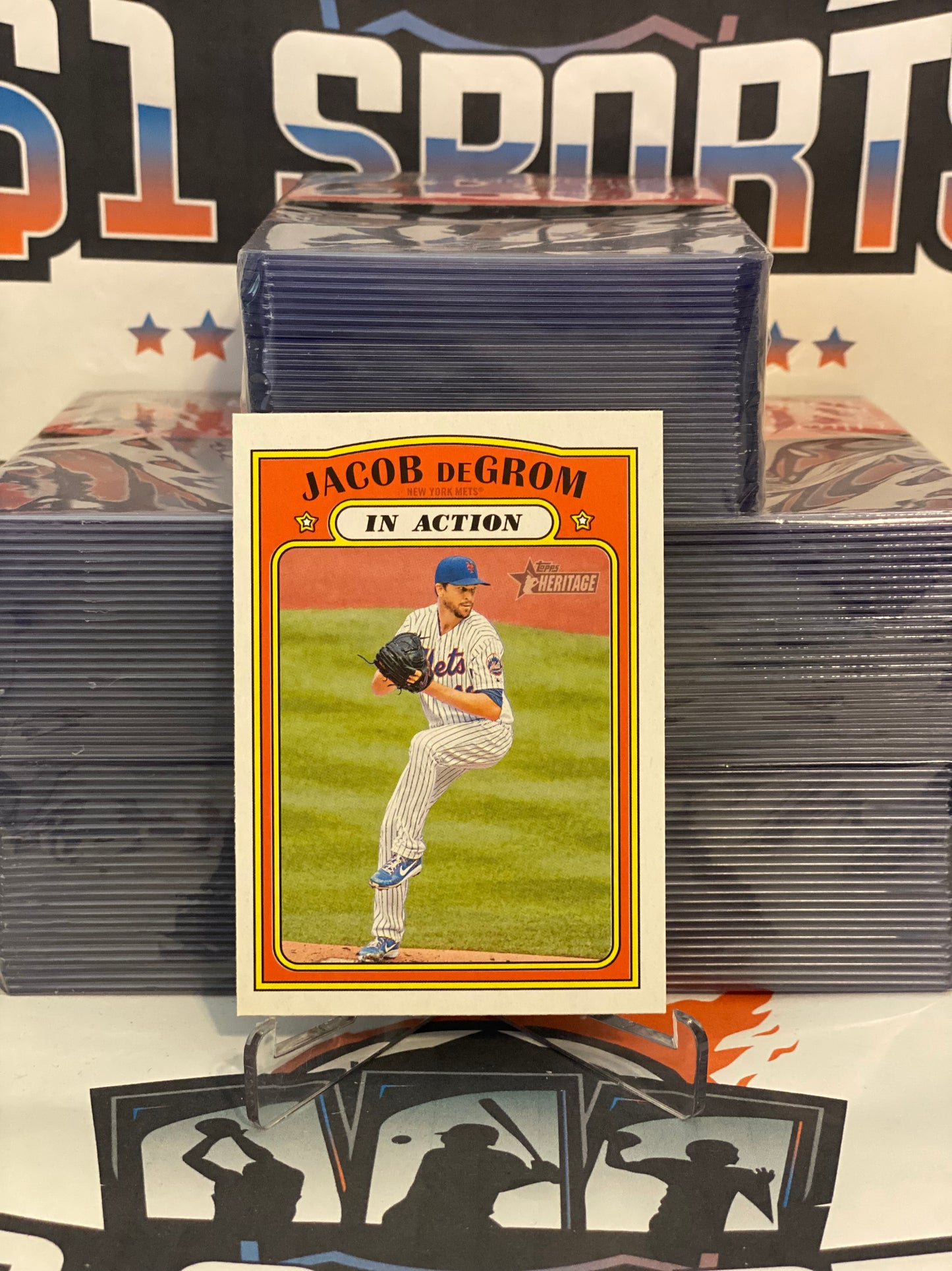 2021 Topps Heritage (In Action) Jacob DeGrom #100