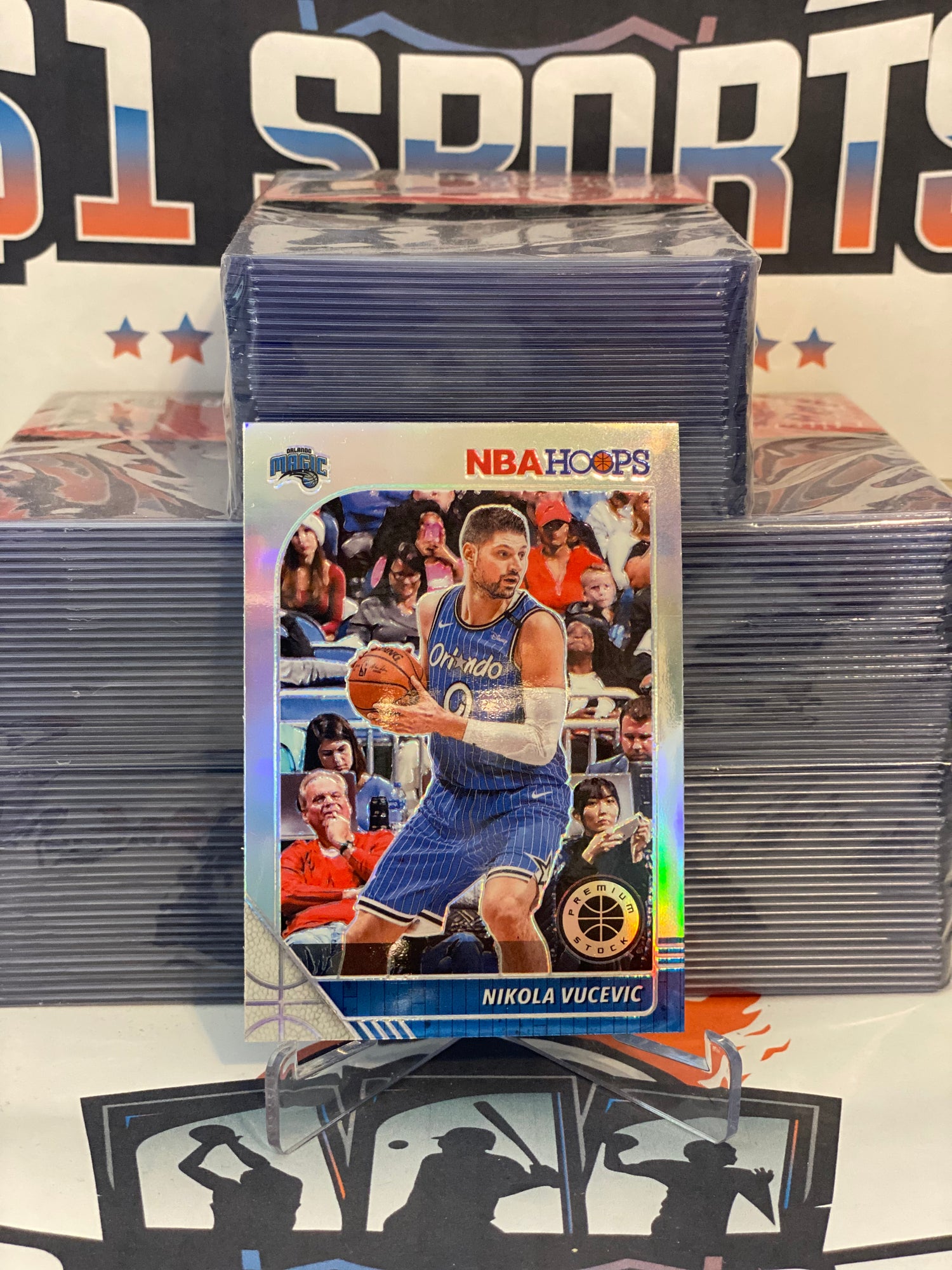 2019 Hoops Premium Stock (Silver Prizm) Nikola Vucevic #142