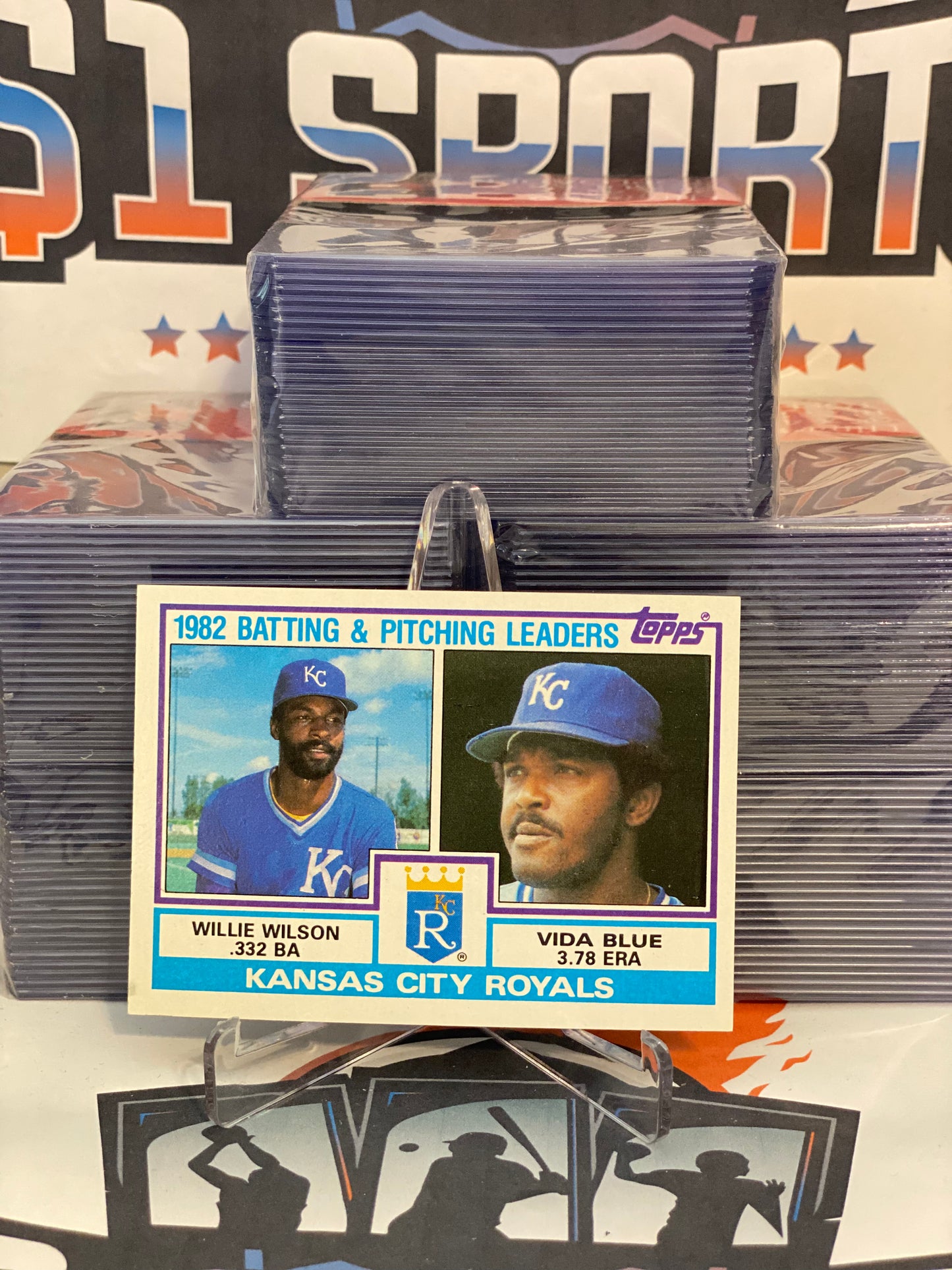 1983 Topps (Kansas City Royals Team Leaders) Willie Wilson & Vida Blue #471